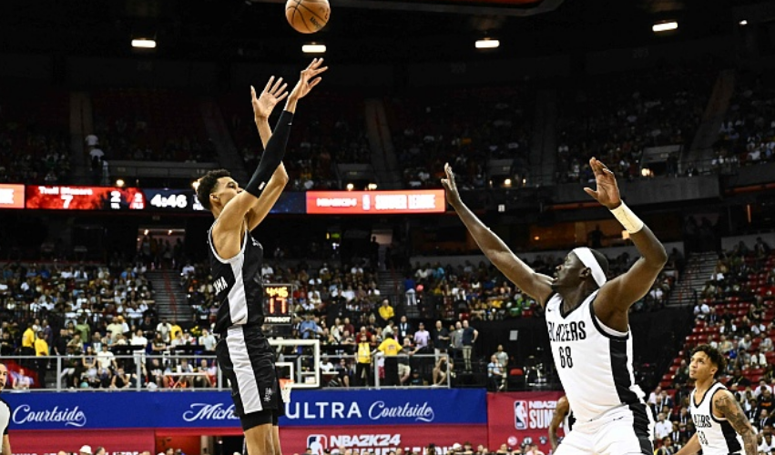  马刺文班亚马盖帽三连击震撼联盟  