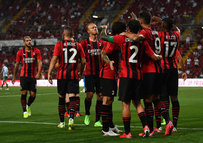  米兰德比战红黑军团憾负蓝黑  